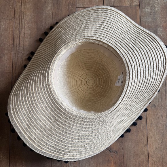 J.Crew Straw Beach Sun Hat Wide Brim Floppy with Pom-Pom Trim One Size - Picture 2 of 5